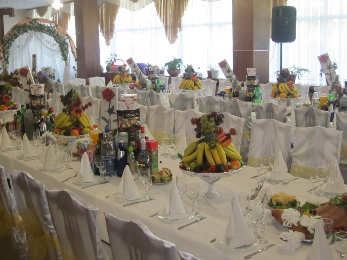 Hotel Prietenia Bender Kültér fotó