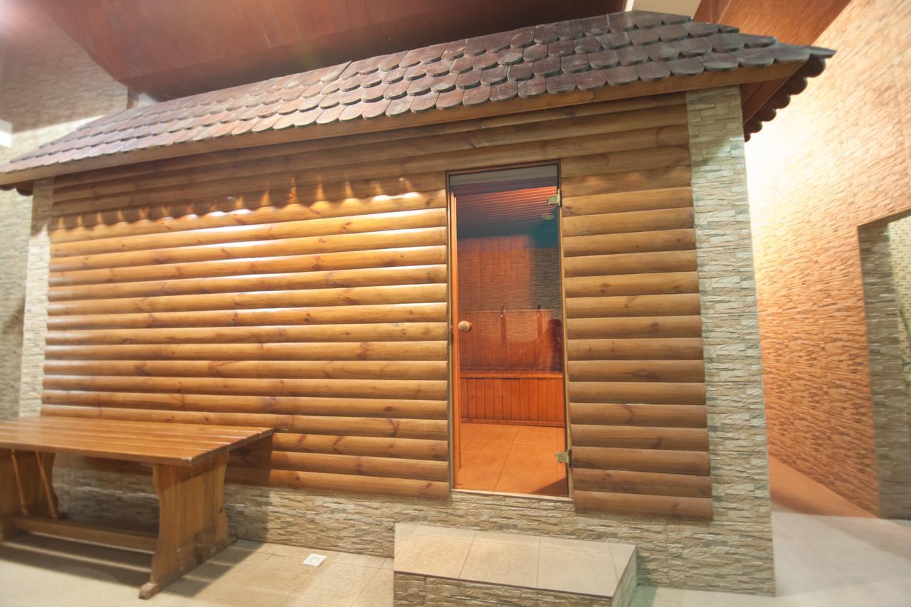 Hotel Prietenia Bender Kültér fotó