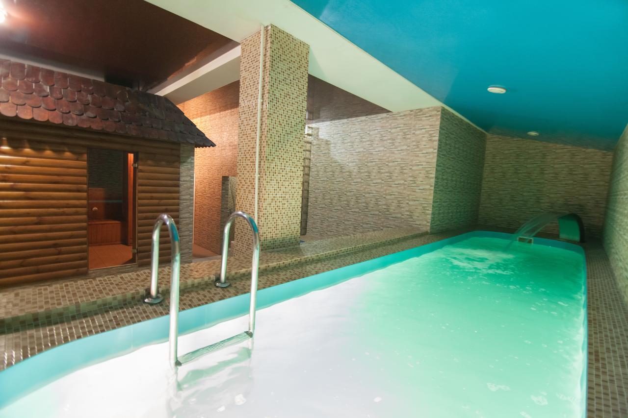 Hotel Prietenia Bender Kültér fotó
