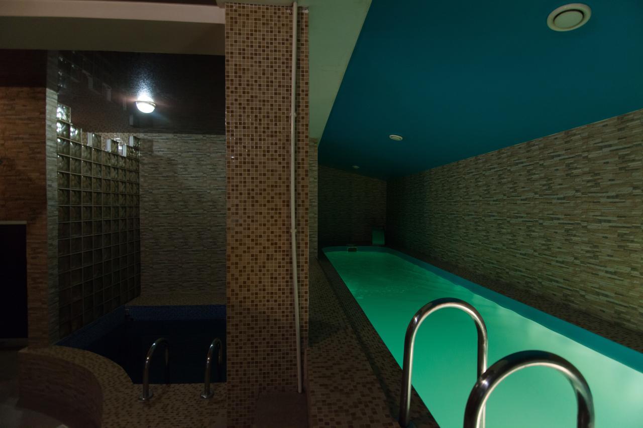 Hotel Prietenia Bender Kültér fotó
